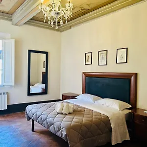 Apartment Domus An- Two Bedrooms -antique And Historical, Siena